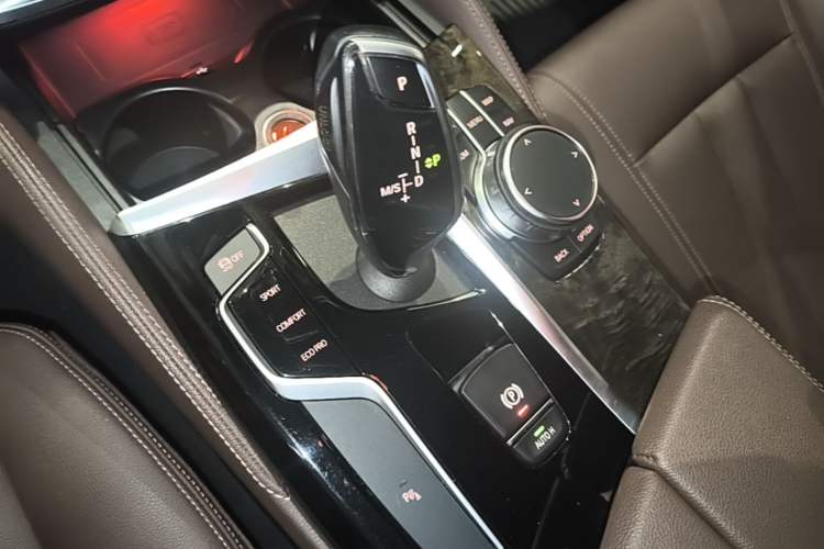 Used BMW 5 Series 2020 525Li M Sport Package Gear Lever