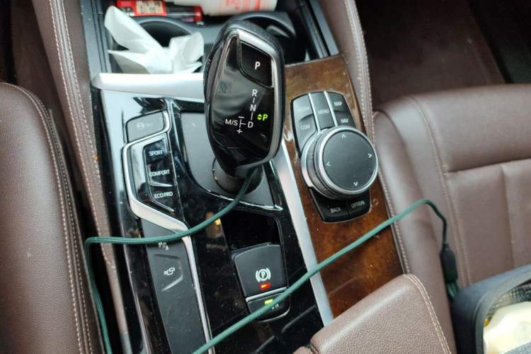 Used BMW 5 Series 2020 525Li Luxury Package Gear Lever