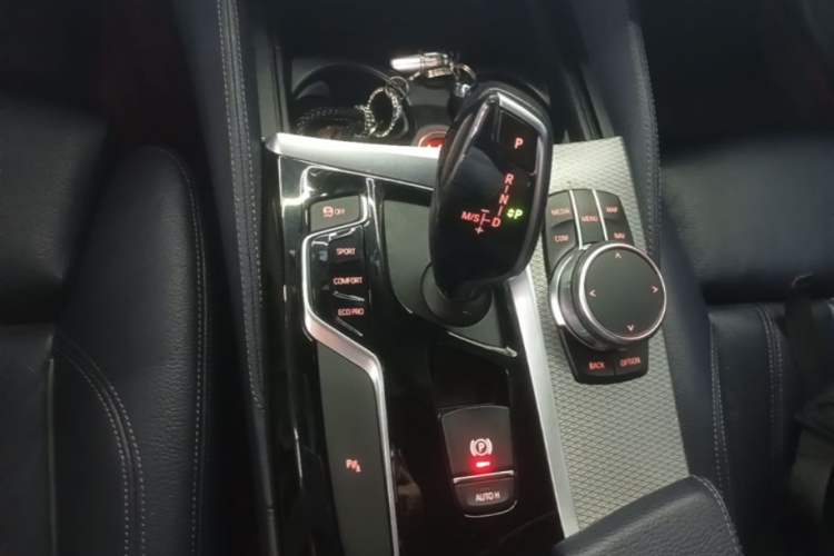 Used BMW 5 Series 2020 525i M Sport Package Gear Lever