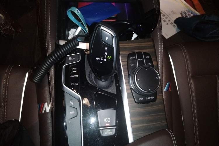 Used BMW 5 Series 2020 530Li Leading Edition Luxury Package Gear Lever