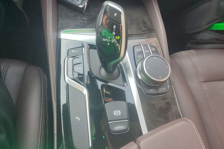 Used BMW 5 Series 2020 525Li M Sport Package Gear Lever