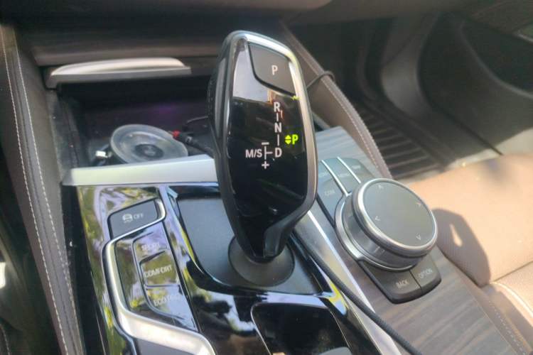 Used BMW 5 Series 2020 530Li Luxury Edition Premium Package Gear Lever