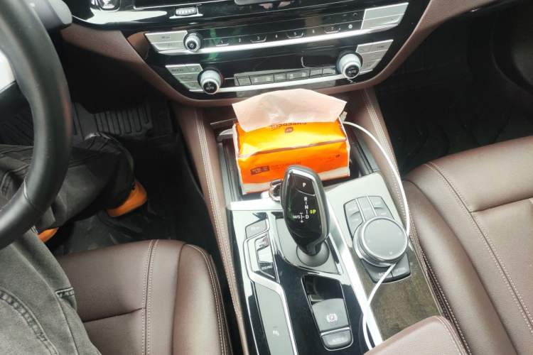 Used BMW 5 Series 2020 525Li M Sport Package Gear Lever