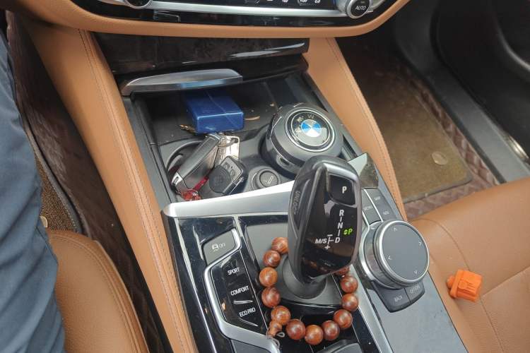 Used BMW 5 Series 2020 530Li Luxury Edition M Sport Package Gear Lever