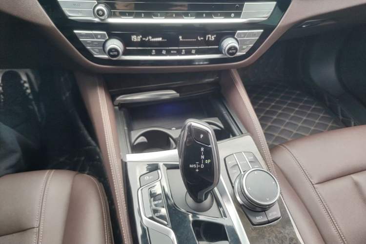 Used BMW 5 Series 2020 525Li M Sport Package Gear Lever
