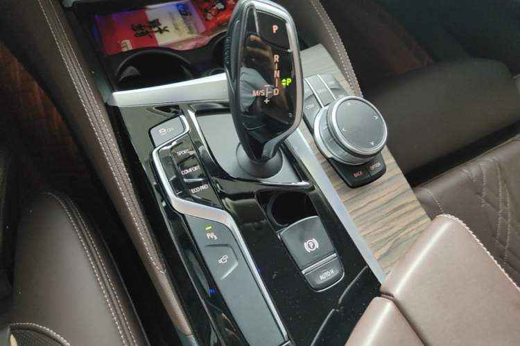 Used BMW 5 Series 2020 530Li Luxury Edition Premium Package Gear Lever