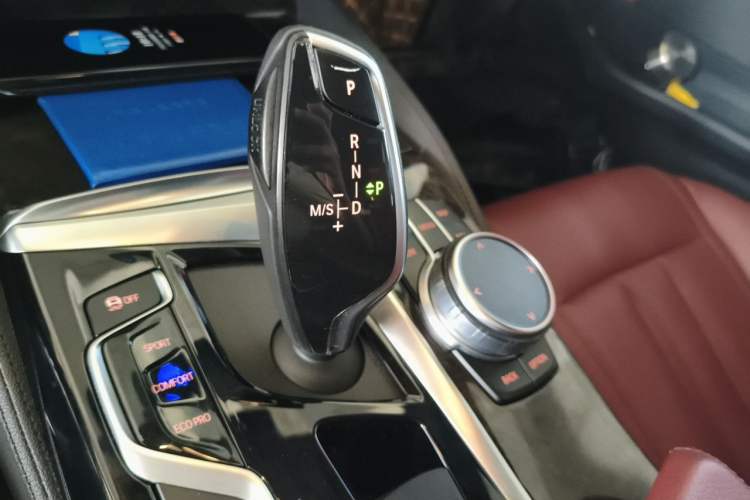 Used BMW 5 Series 2020 530Li Leading Model M Sport Package Gear Lever