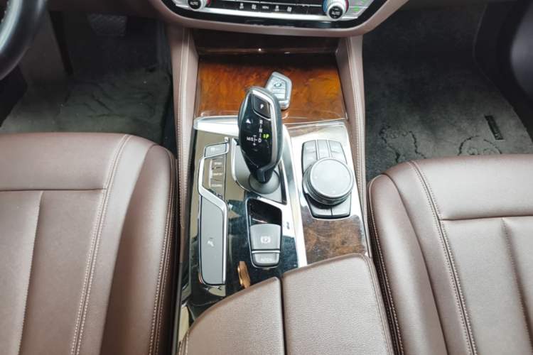 Used BMW 5 Series 2020 525Li Luxury Package Gear Lever