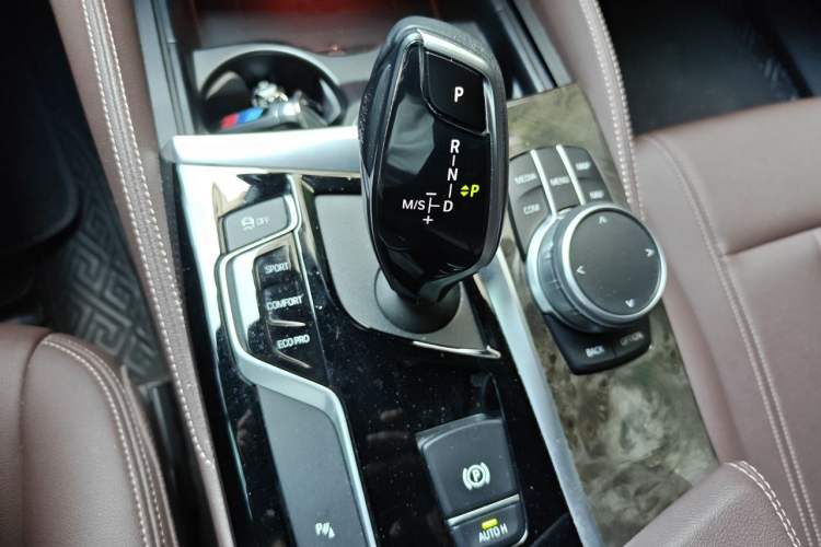 Used BMW 5 Series 2020 525Li M Sport Package Gear Lever