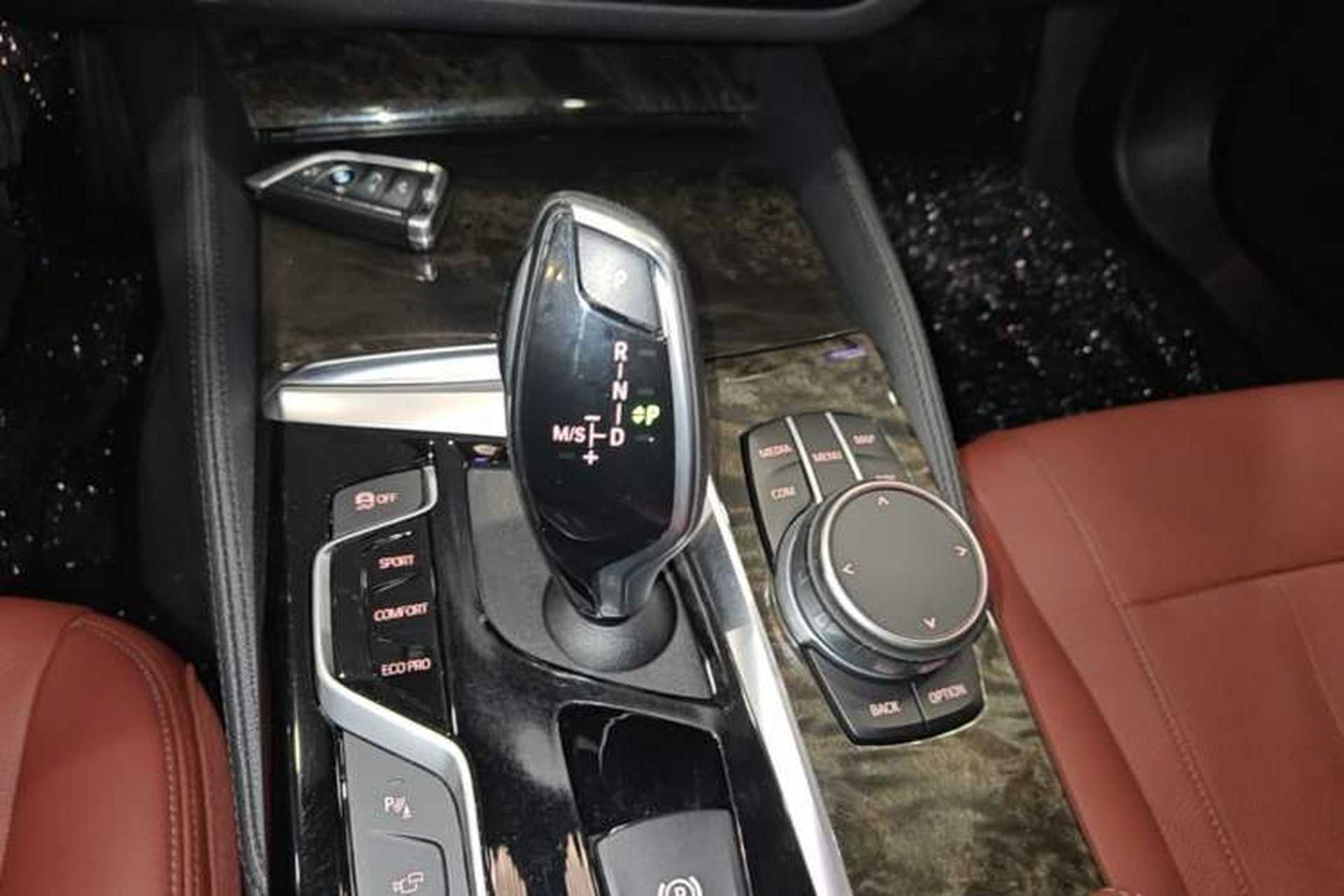 Used BMW 5 Series 2020 530Li Luxury Edition M Sport Package Gear Lever