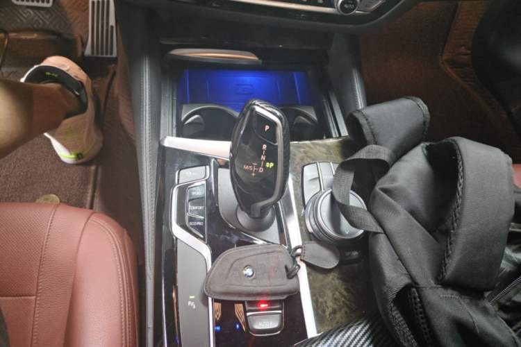 Used BMW 5 Series 2020 530Li Leading Model M Sport Package Gear Lever