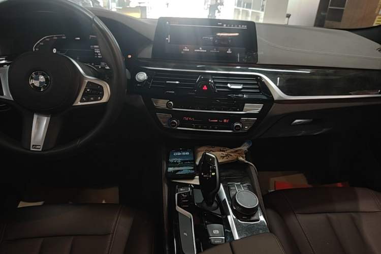 Used BMW 5 Series 2020 525Li M Sport Package Gear Lever