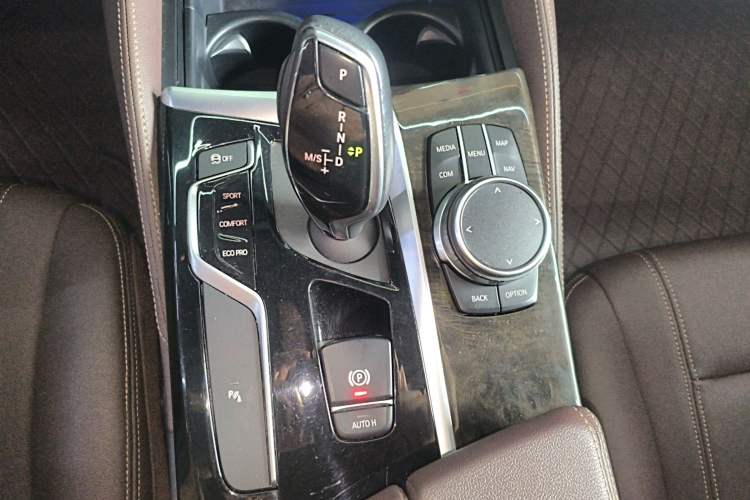 Used BMW 5 Series 2020 525Li M Sport Package Gear Lever
