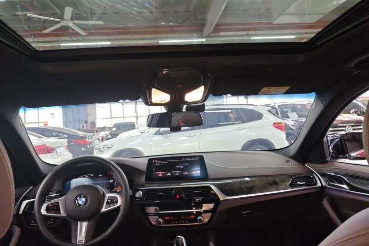 Used BMW 5 Series 2020 525Li M Sport Package Headliner
