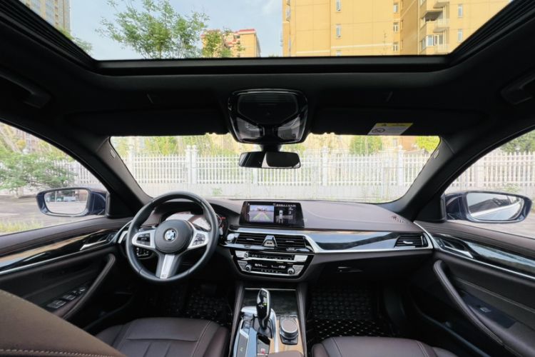 Used BMW 5 Series 2020 525Li M Sport Package Interior 1