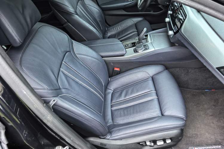 Used BMW 5 Series 2020 530i Sport Line M Sport Package Interior 11