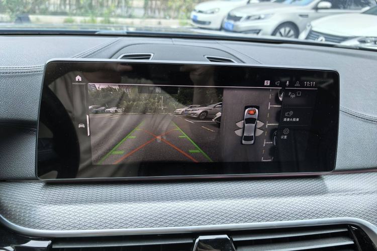 Used BMW 5 Series 2020 530i Sport Line M Sport Package Interior 15