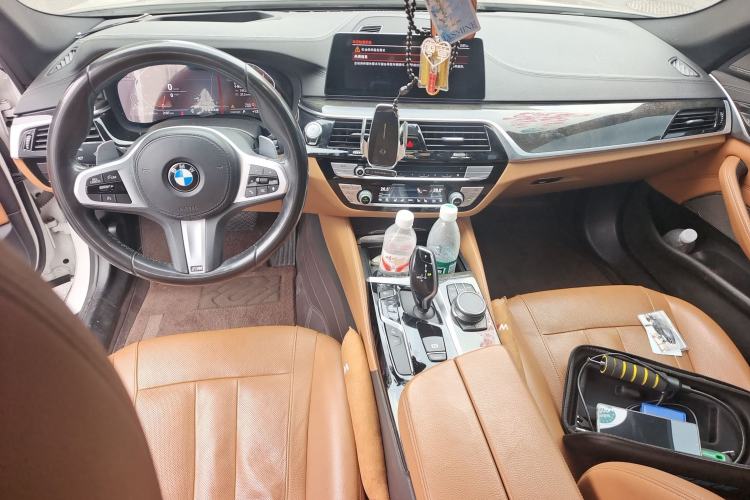 Used BMW 5 Series 2020 530Li Luxury Edition M Sport Package Interior 2