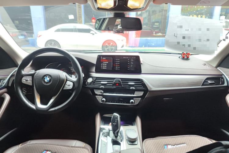 Used BMW 5 Series 2020 530Li Leading Edition Luxury Package Interior 2