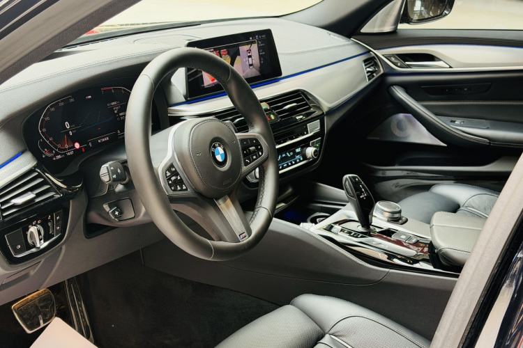 Used BMW 5 Series 2020 530Li Executive M Sport Package Interior 2