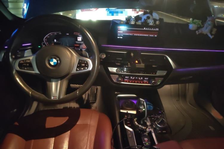 Used BMW 5 Series 2020 530Li Luxury Edition M Sport Package Interior 2