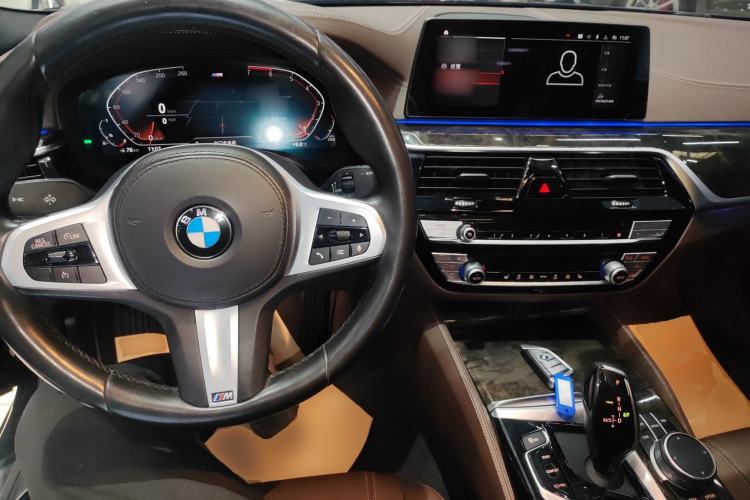 Used BMW 5 Series 2020 525Li M Sport Package Interior 2