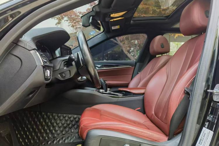Used BMW 5 Series 2020 530Li Leading Model M Sport Package Interior 2