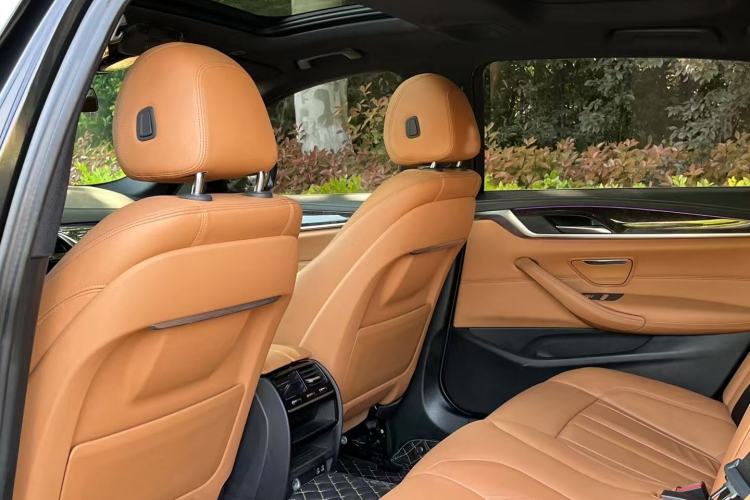 Used BMW 5 Series 2020 530Li Leading Model M Sport Package Interior 2