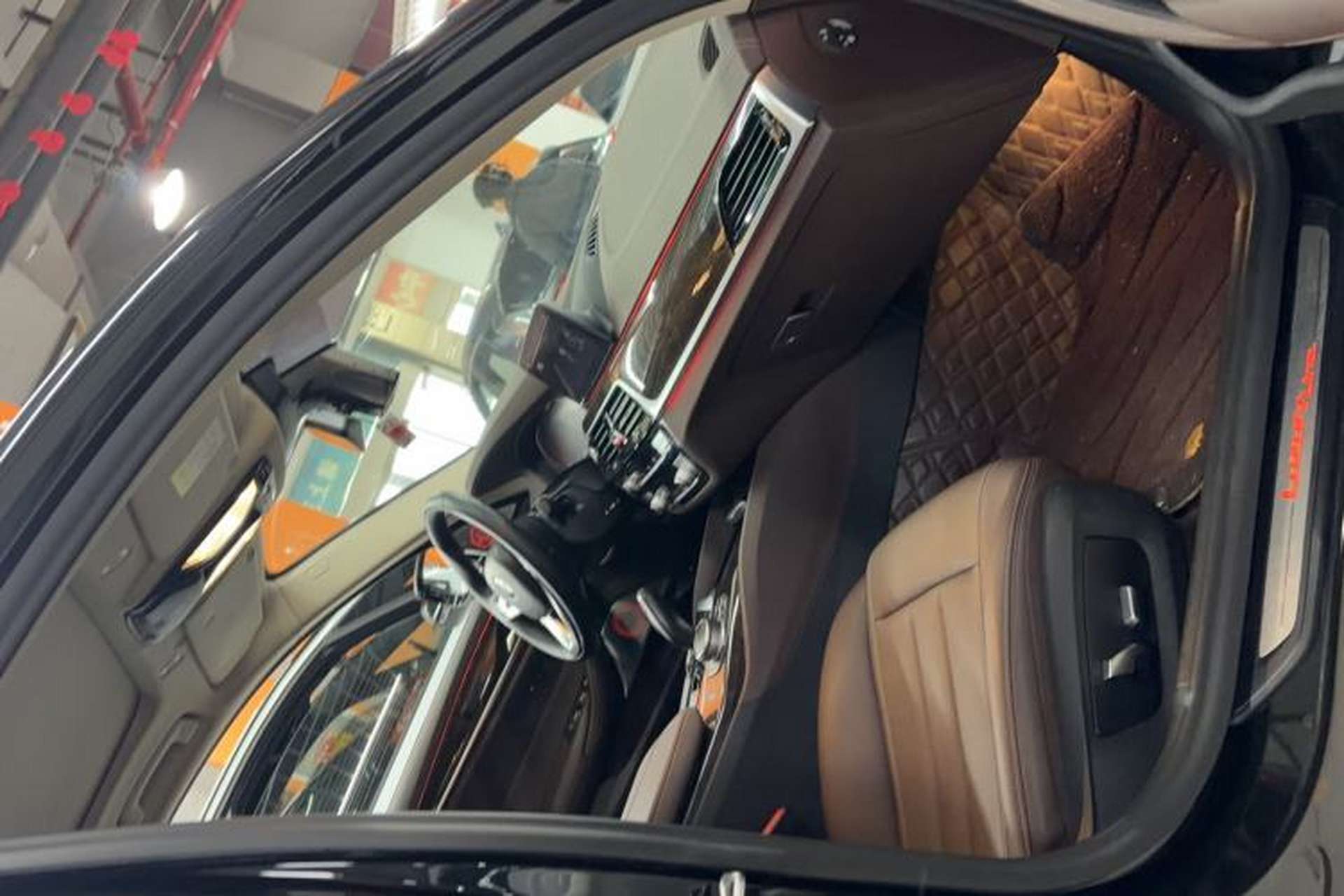 Used BMW 5 Series 2020 525Li Luxury Package Interior 2