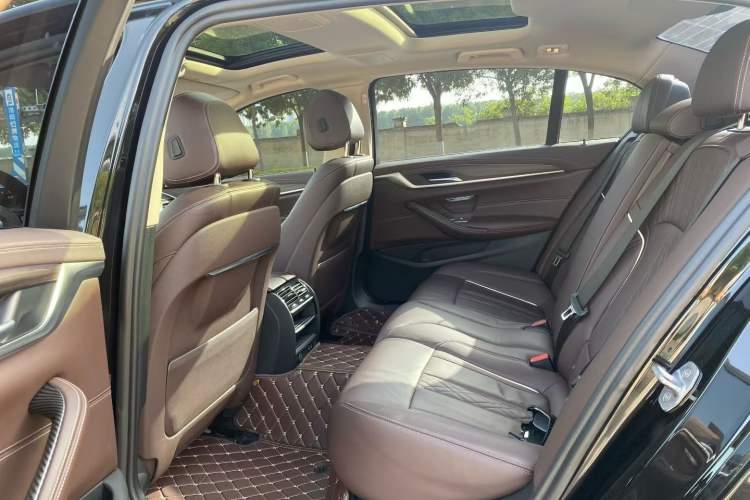 Used BMW 5 Series 2020 530Li Leading Edition Luxury Package Interior 2