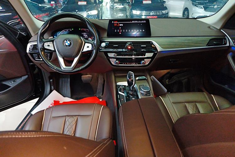 Used BMW 5 Series 2020 530Li xDrive Luxury Package Interior 2