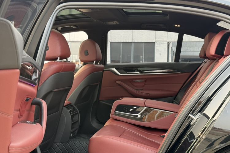 Used BMW 5 Series 2020 530Li Leading Model M Sport Package Interior 2