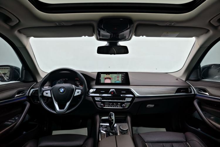 Used BMW 5 Series 2020 530Li Luxury Edition Premium Package Interior 3