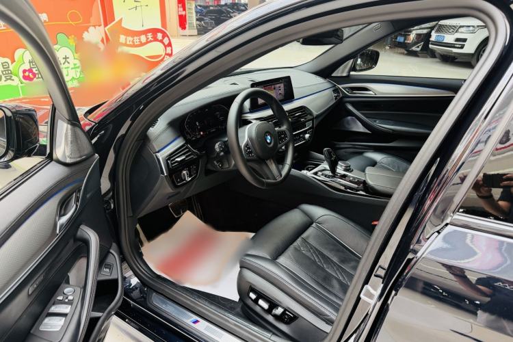Used BMW 5 Series 2020 530Li Executive M Sport Package Interior 3
