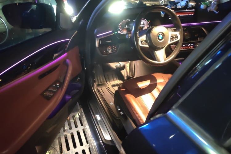 Used BMW 5 Series 2020 530Li Luxury Edition M Sport Package Interior 3