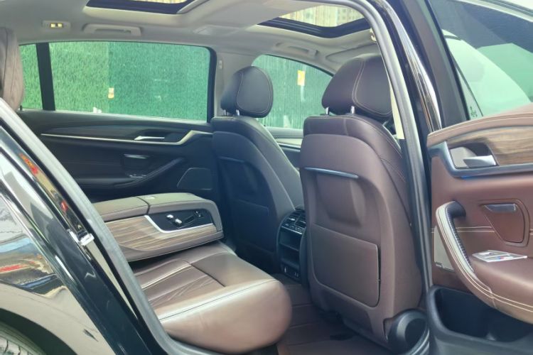 Used BMW 5 Series 2020 530Li Leading Edition Luxury Package Interior 3