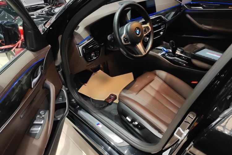 Used BMW 5 Series 2020 525Li M Sport Package Interior 3