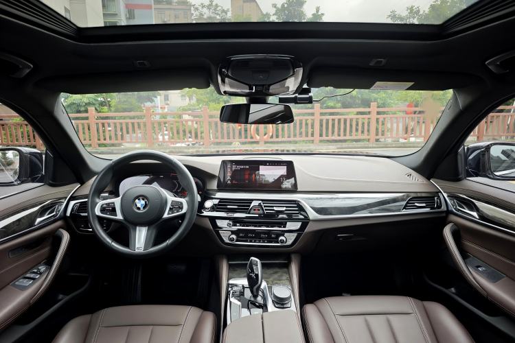 Used BMW 5 Series 2020 525Li M Sport Package Interior 3