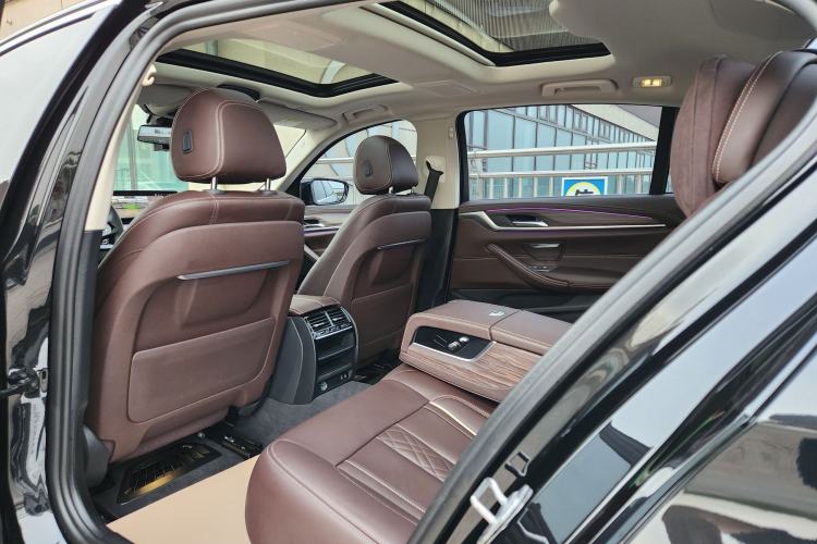 Used BMW 5 Series 2020 530Li Leading Edition Luxury Package Interior 4