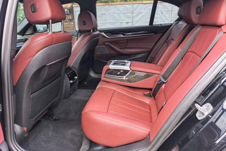 Used BMW 5 Series 2020 530Li Luxury Edition M Sport Package Interior 4