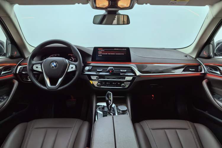 Used BMW 5 Series 2020 525Li Luxury Package Interior 4