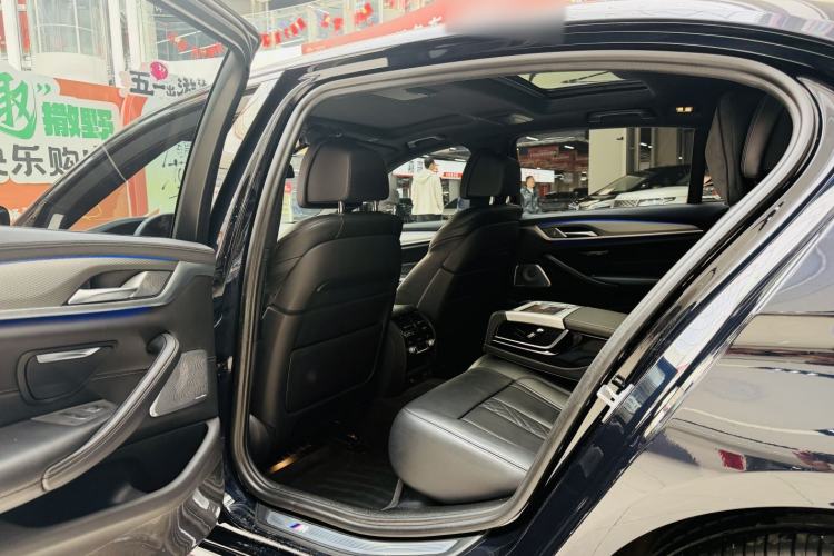 Used BMW 5 Series 2020 530Li Executive M Sport Package Interior 5