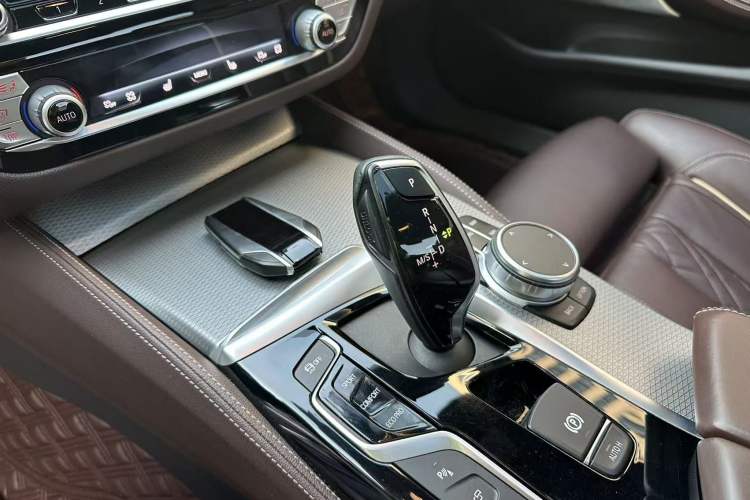 Used BMW 5 Series 2020 540i Sport Line M Sport Package Interior 5