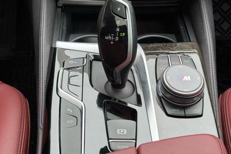 Used BMW 5 Series 2020 530Li Luxury Edition M Sport Package Interior 5