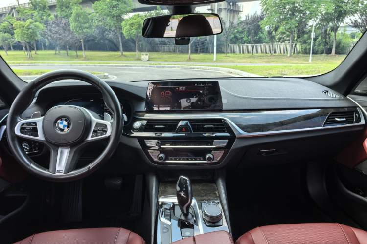 Used BMW 5 Series 2020 530Li Luxury Edition M Sport Package Interior 5