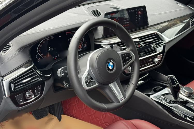 Used BMW 5 Series 2020 530Li Leading Model M Sport Package Interior 6