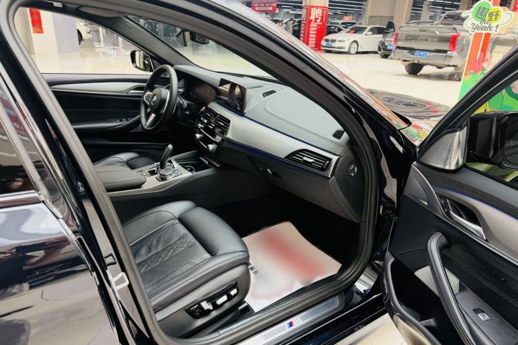 Used BMW 5 Series 2020 530Li Executive M Sport Package Interior 6