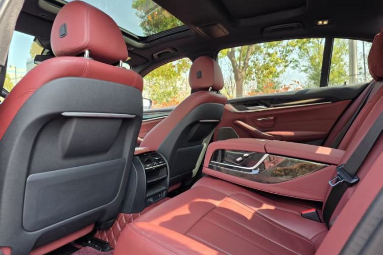Used BMW 5 Series 2020 530Li Leading Model M Sport Package Interior 6