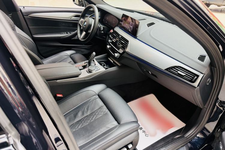 Used BMW 5 Series 2020 530Li Executive M Sport Package Interior 7