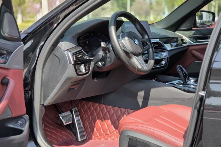 Used BMW 5 Series 2020 530Li Leading Model M Sport Package Interior 7